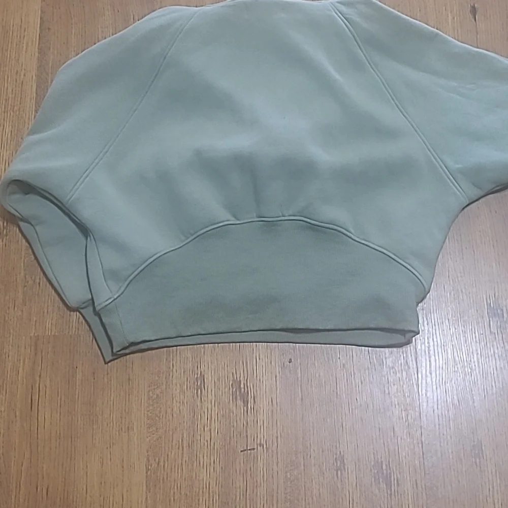 Crop 1/4 zip - Picture 5 of 5